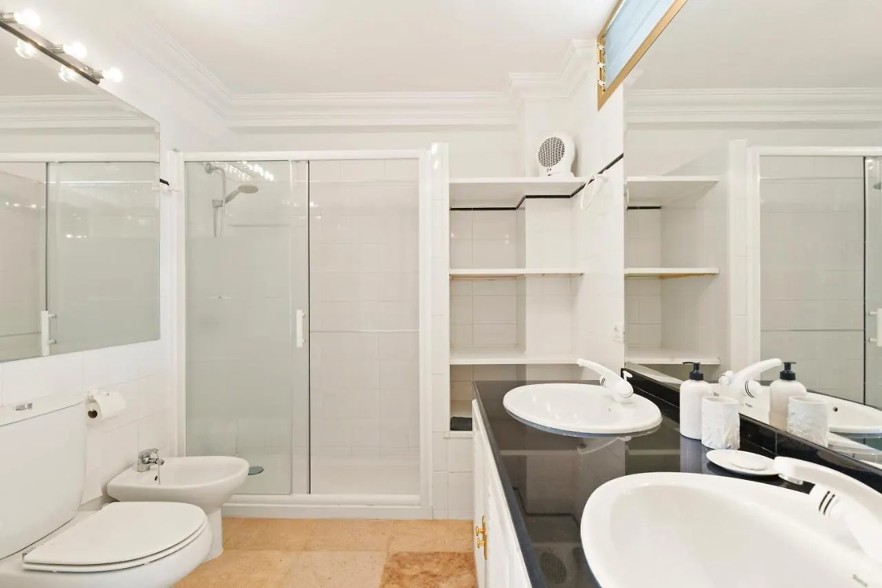 Spacious Apart With Large Terrace,5 Min Beach 圣地亚哥港