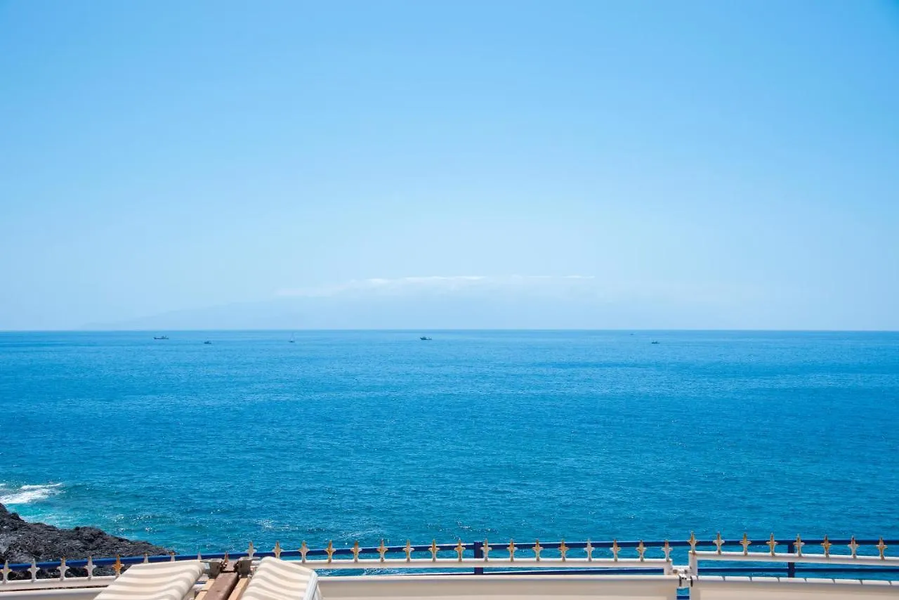 Spacious Apart With Large Terrace,5 Min Beach Puerto de Santiago  Puerto de Santiago (Tenerife)