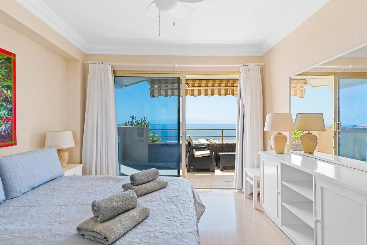 Spacious Apart With Large Terrace,5 Min Beach 圣地亚哥港 0*,  西班牙