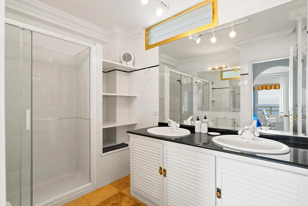 Spacious Apart With Large Terrace,5 Min Beach 圣地亚哥港 西班牙