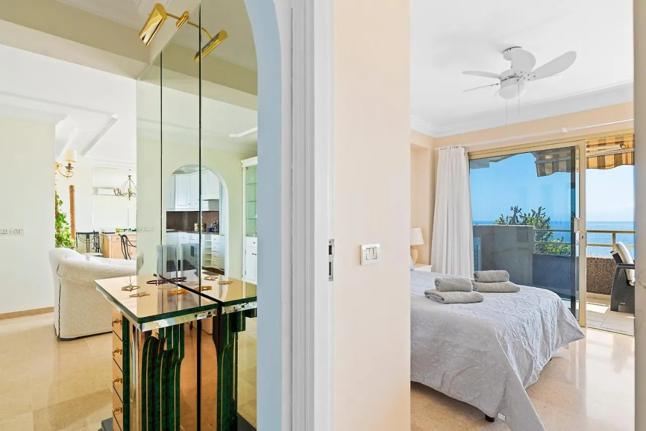 Lägenhet Spacious Apart With Large Terrace,5 Min Beach Puerto de Santiago