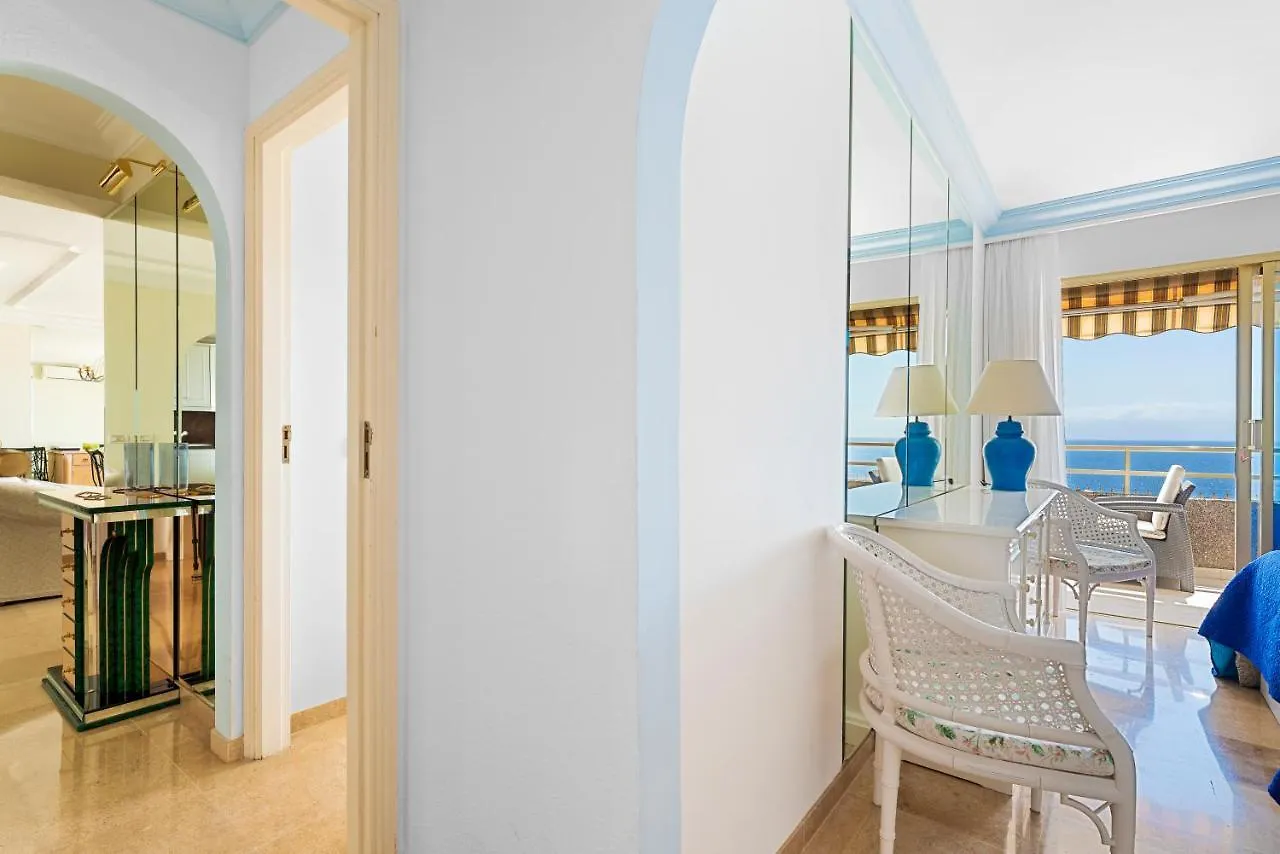 Spacious Apart With Large Terrace,5 Min Beach 圣地亚哥港